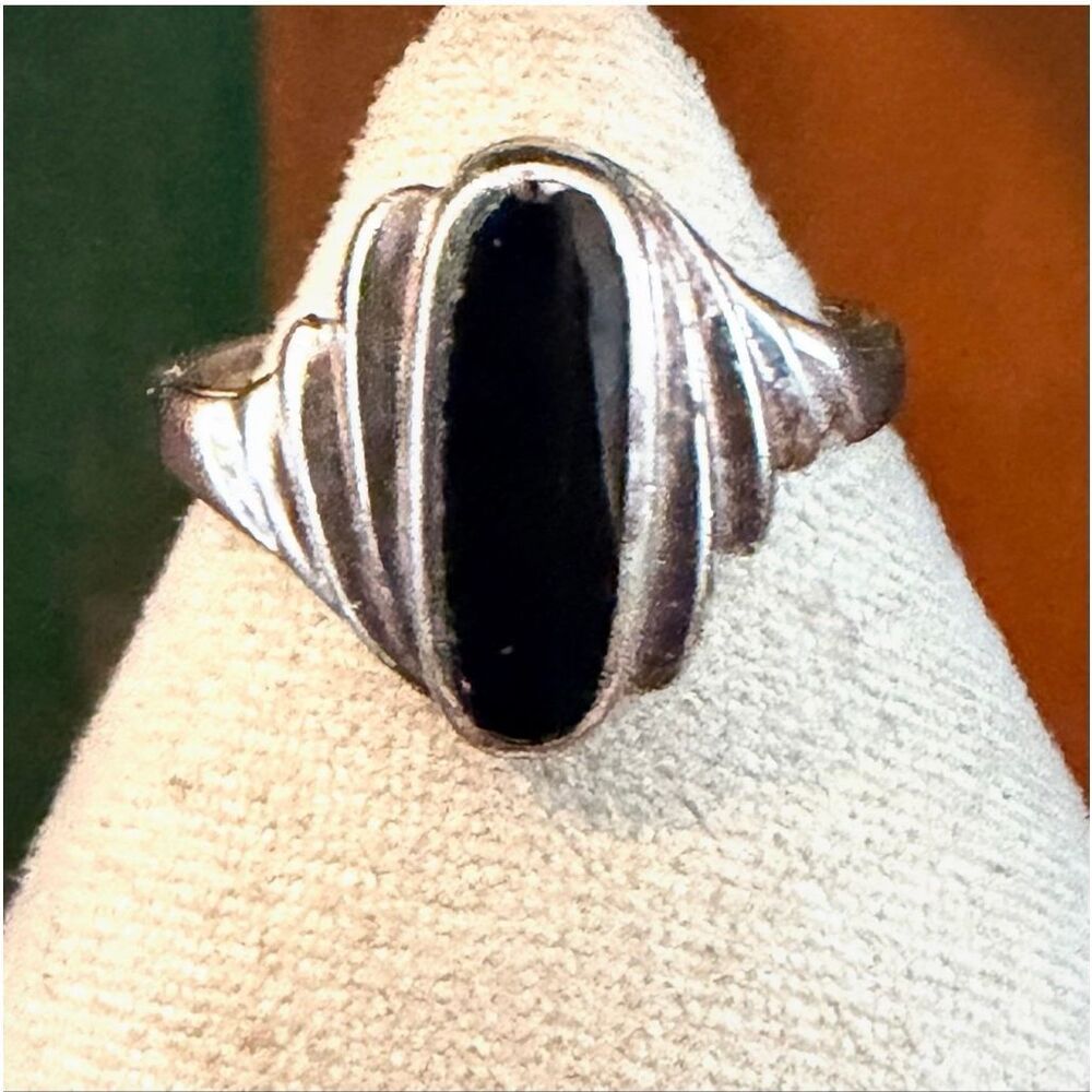Vintage 925 Sterling Silver Black Onyx Ring